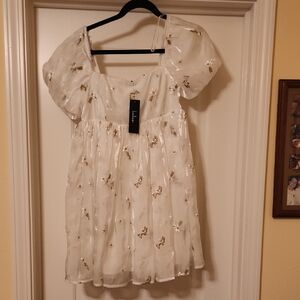 Lulu's White and Gold Embroidered Blouse